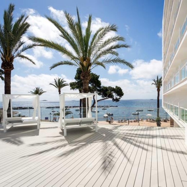 Playa d’en Bossa Ibiza