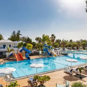 Vakantieparken Aparthotel THB Tropical Island Resort - logies & ontbijt