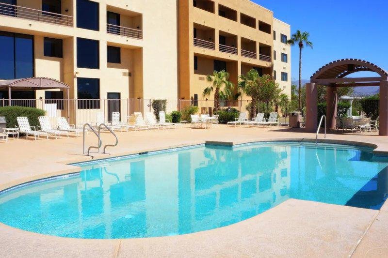 island inn Island Inn