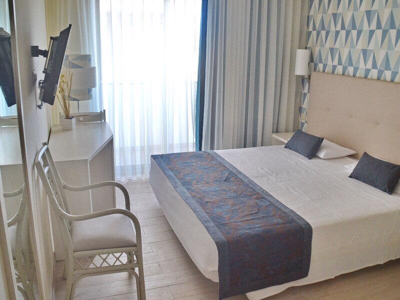 ouril julia Ouril Julia