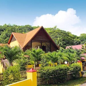 Takamaka Green Village