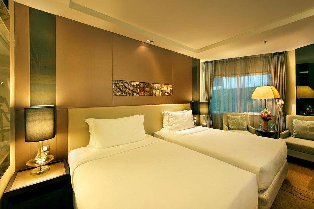 graceland bangkok by grace hotel Graceland Bangkok by Grace Hotel