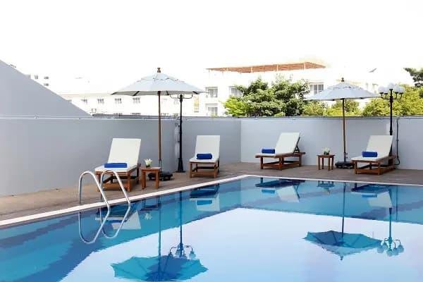 louis tavern Louis Tavern