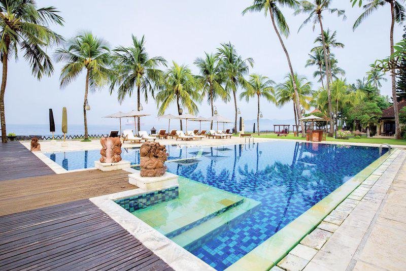 ramayana candidasa beach Ramayana Candidasa Beach