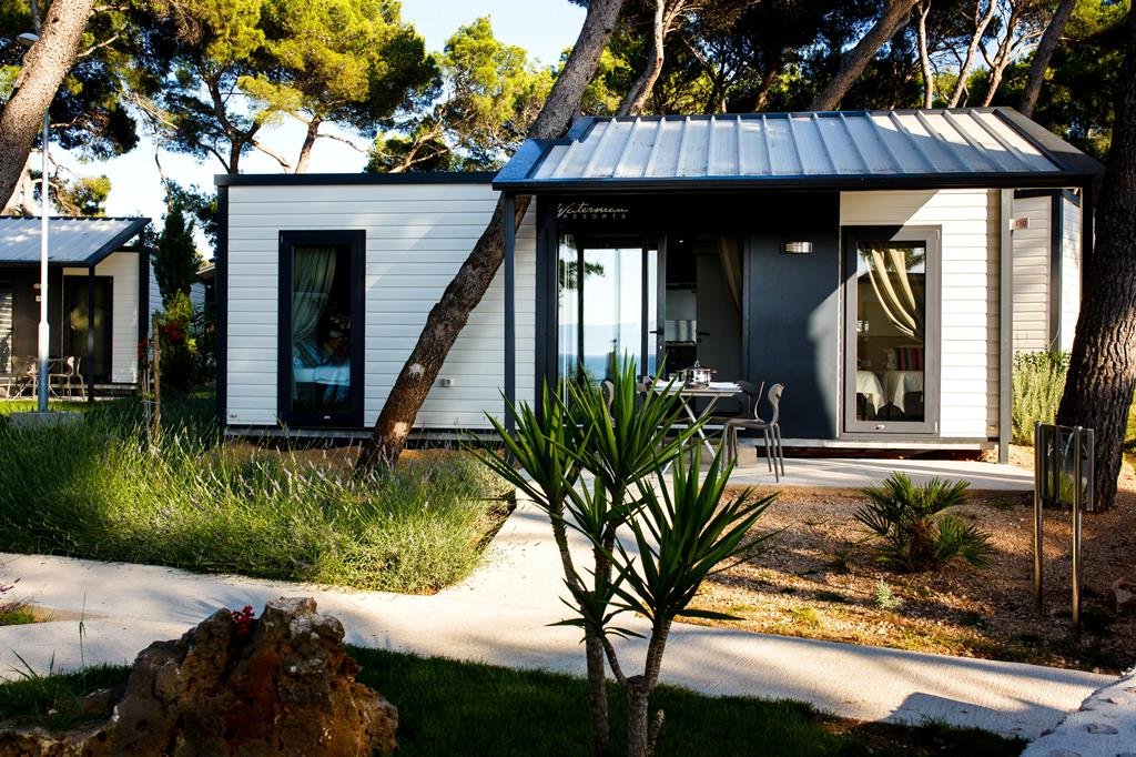 waterman beach village Waterman Beach Village