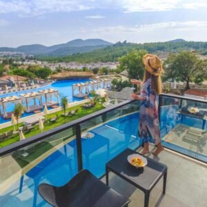 Orka Cove Penthouse en Suites