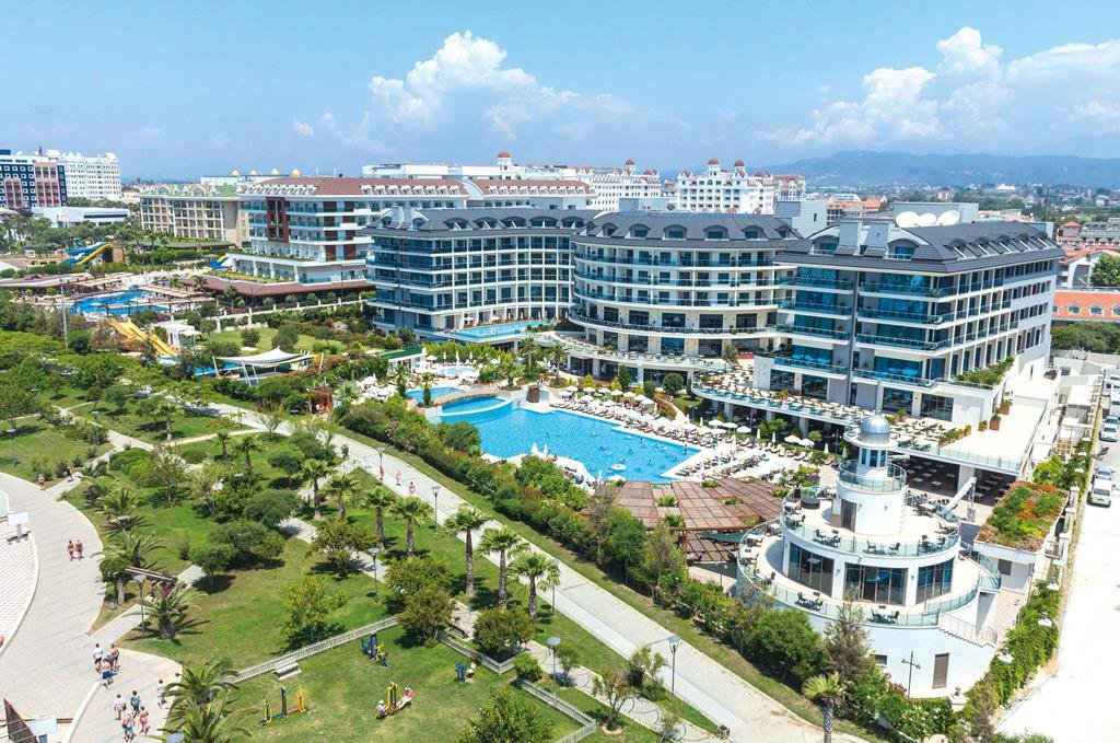 commodore elite suites & spa Commodore Elite Suites & Spa