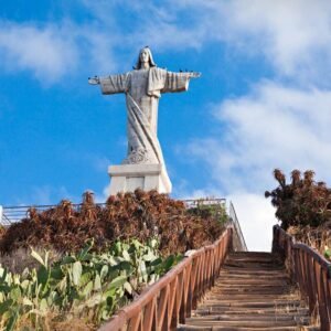 Fly & Drive Madeira - Valley & Coastal Drive - inclusief huurauto