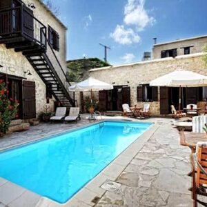 Leonidas Village