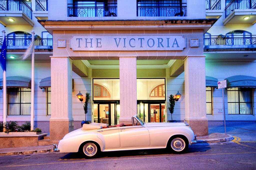 ax the victoria AX The Victoria