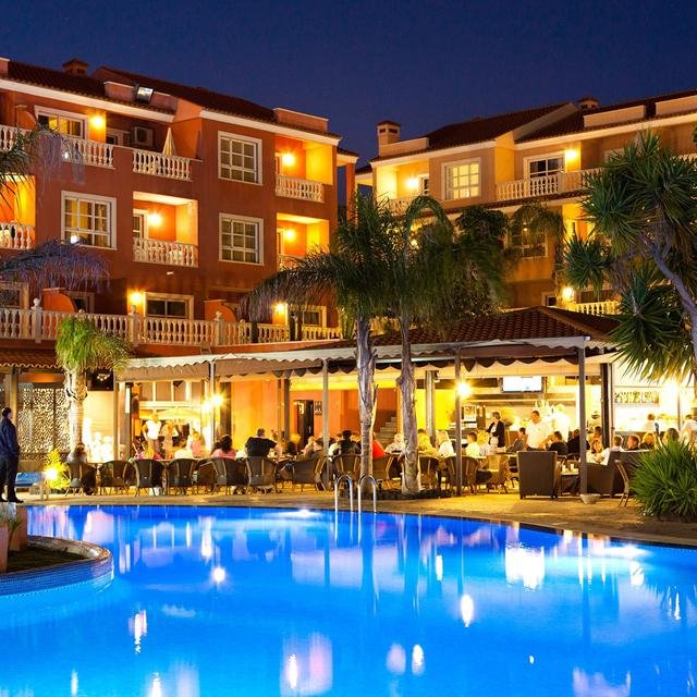aparthotel el duque Aparthotel El Duque