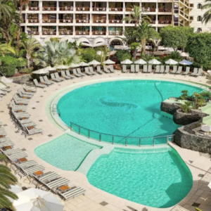 Hotel Seaside Sandy Beach