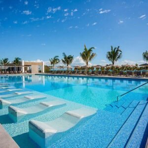 RIU Latino