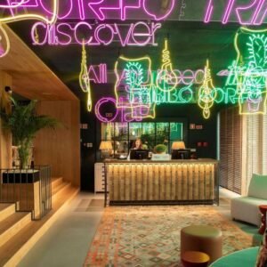 Se Catedral Tapestry Collection by Hilton
